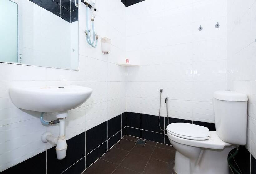 בית מלון כפרי Q  Mentakab