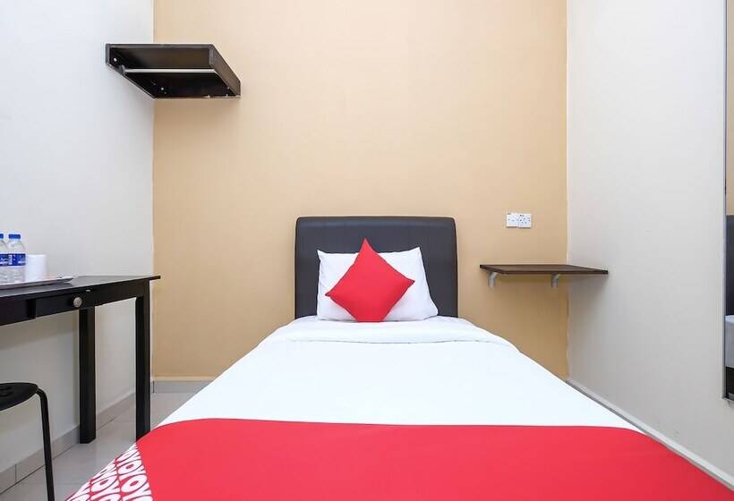 בית מלון כפרי Q  Mentakab