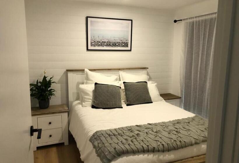 Jetty Road Beach House