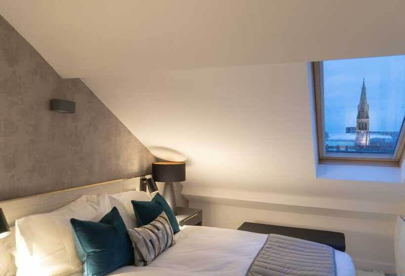 Luxury Apartment In The Heart Of Leicester With Parking