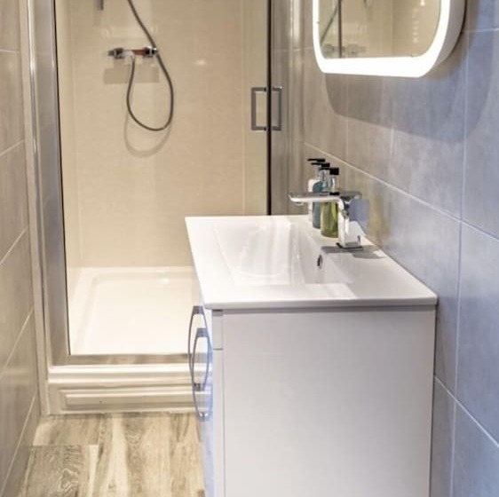 Luxury Apartment In The Heart Of Leicester With Parking