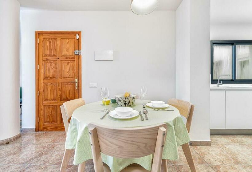 New Cute Apartment At Salinetas Beach