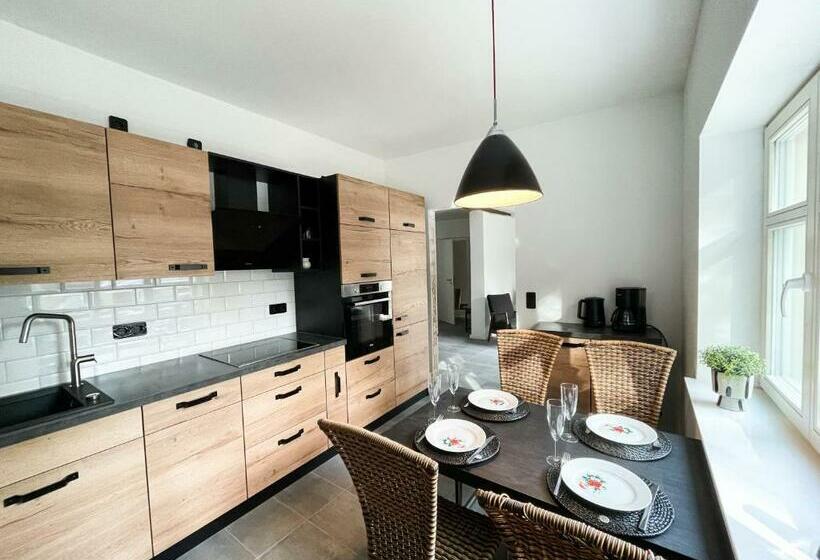 Stilvolle, Zentrale Ferienwohnung Bocksbruecke Mit Parkplatz