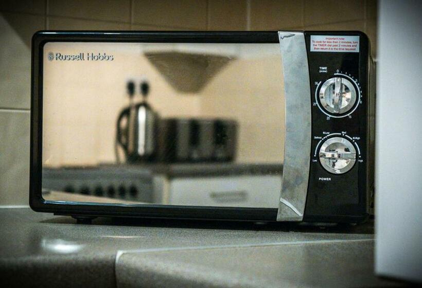 Zen Suite City Centre Apartment By Your Prefect Stay Short Lets Birmingham With Dedicated Work Space