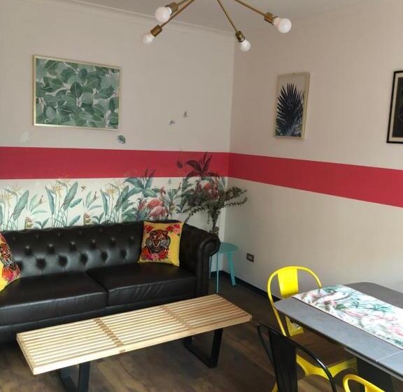 فندق صغير Tqcaleta Providencia Barrio Italia