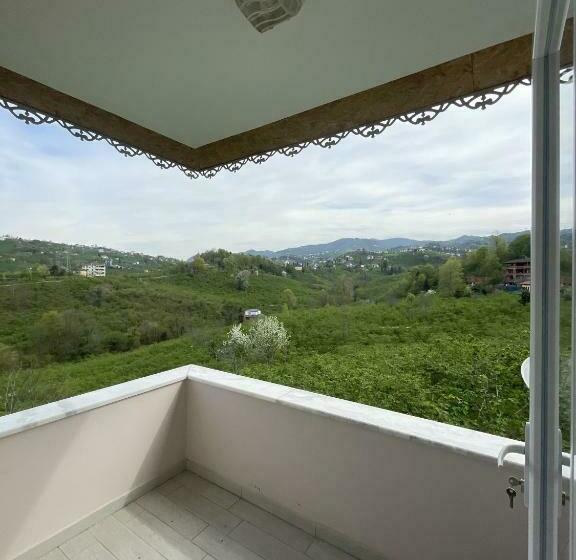 Arsinhouse Family Suit