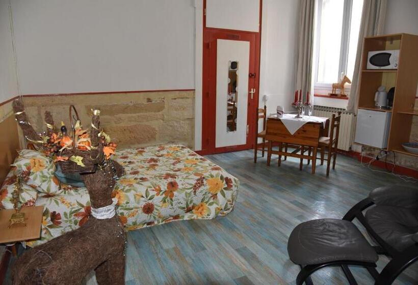 تختخواب و صبحانه Chambre D Hôtes Avec Jacuzzi En Extérieur