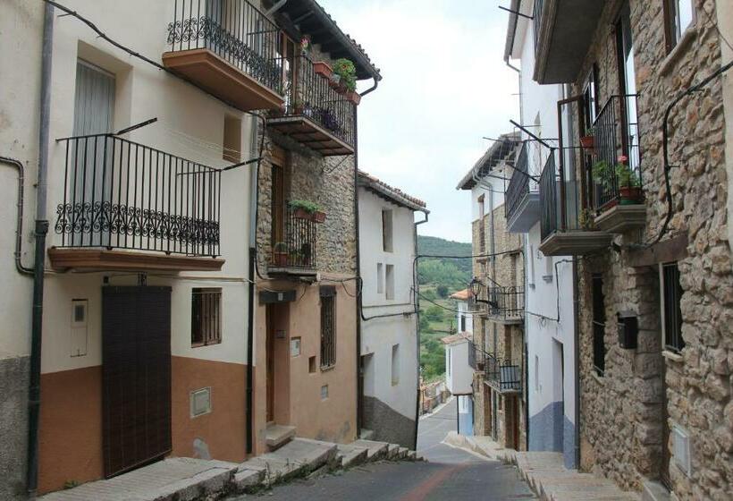 Casa Rústica En Villafranca Del Cid Con Vistas A La Montaña Els Arenals