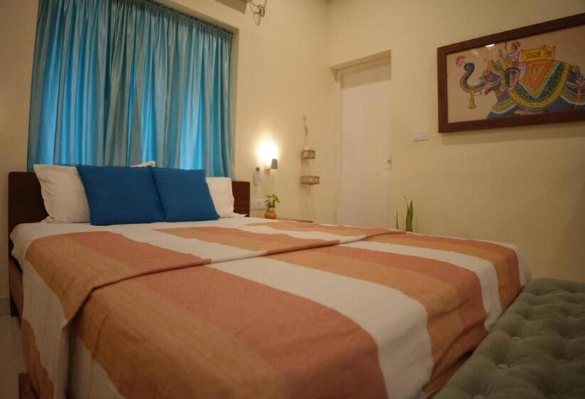 Cascara Beach Resort