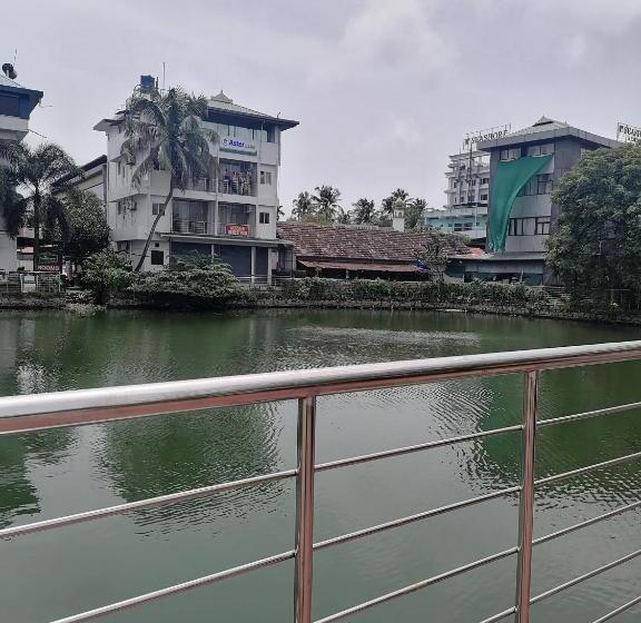 Green Garden Apartments