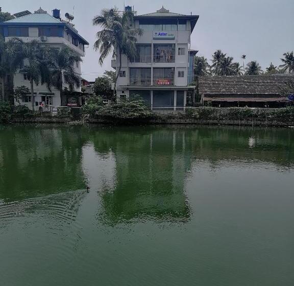 Green Garden Apartments