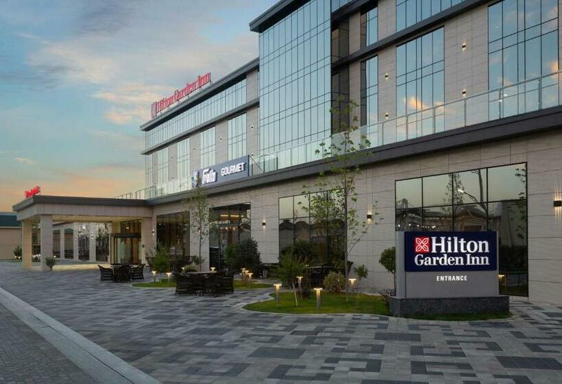 בית מלון כפרי Hilton Garden Inn Samarkand