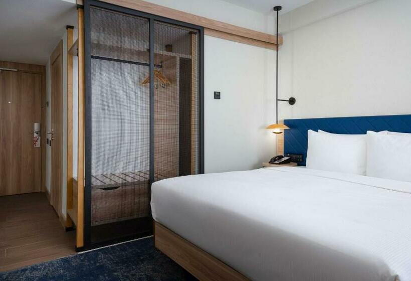 בית מלון כפרי Hilton Garden Inn Samarkand