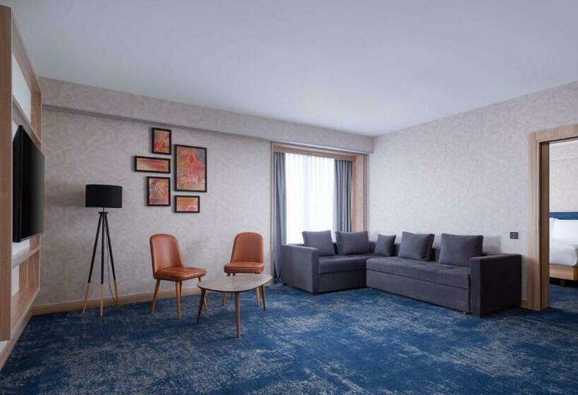 هتل Hilton Garden Inn Samarkand