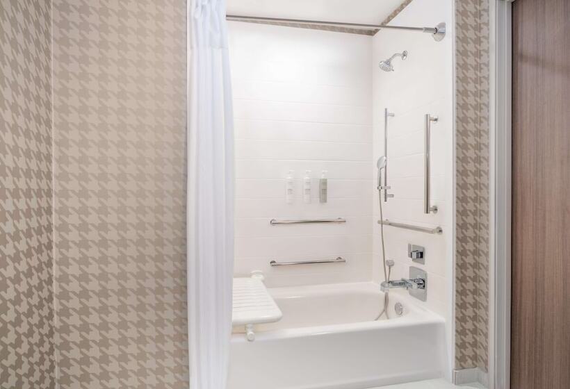 هتل Home2 Suites Lake Havasu City, Az