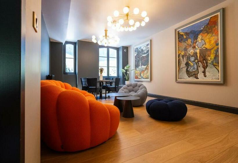 Отель Hôtel Du Cirque Et De La Cascade