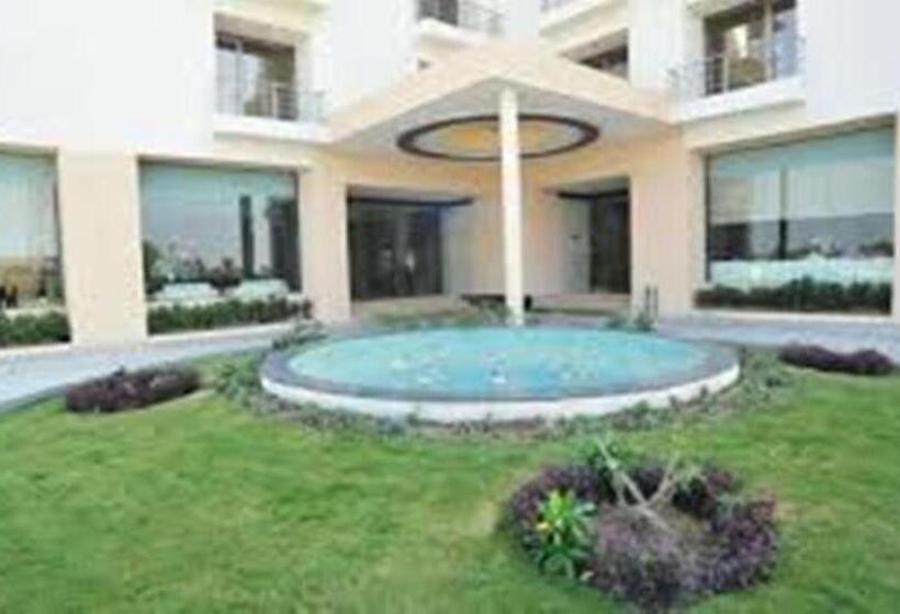 בית מלון כפרי Krsna Lila By The Blues