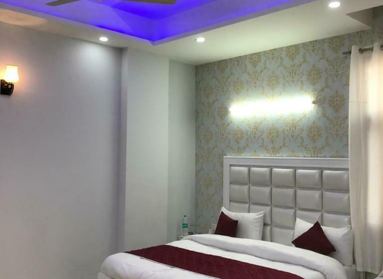 ホテル The Grand Palace