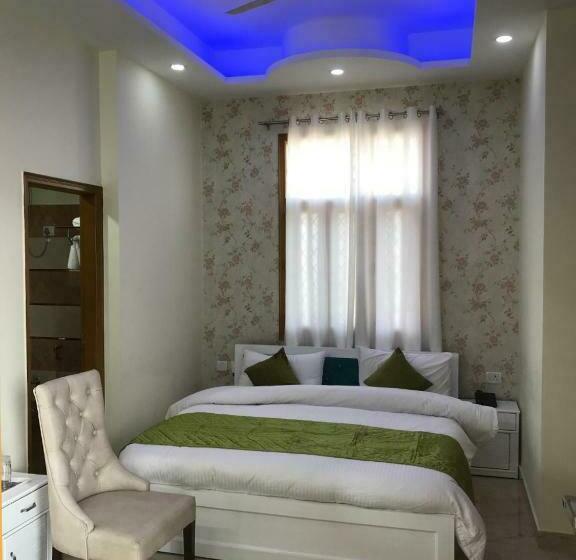 ホテル The Grand Palace