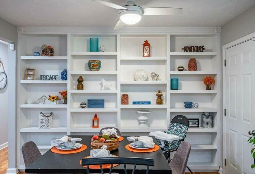 King Bd Nature Haven Dwntwn Alpharetta! Dogs Kids