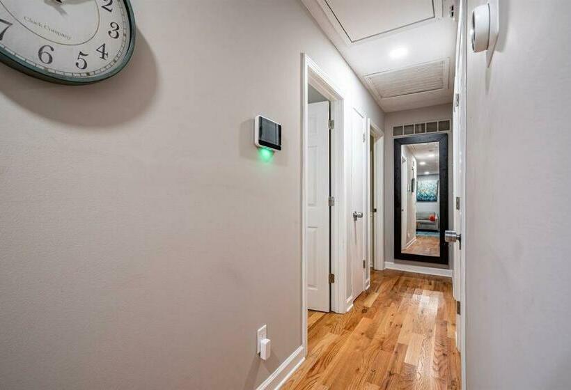 King Bd Nature Haven Dwntwn Alpharetta! Dogs Kids