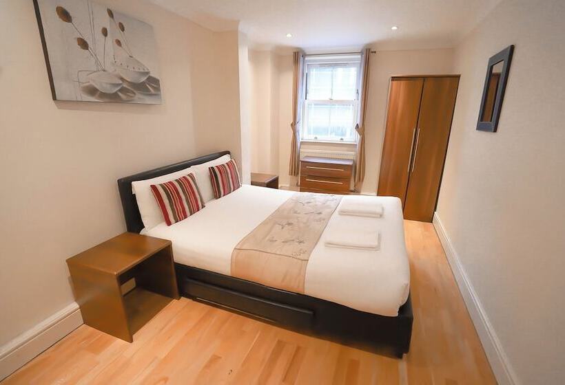 Lovely 2 Bed Apartment In London