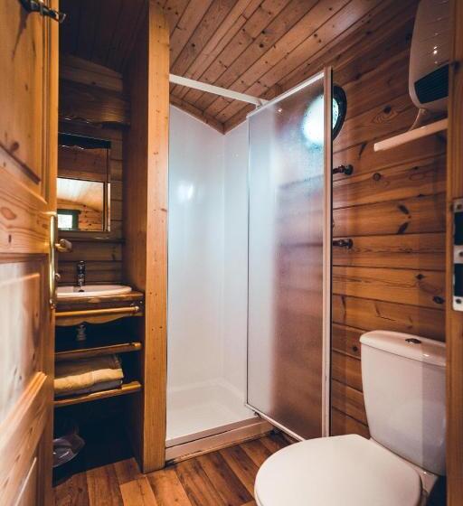 펜션 Domaine De La Ville Suzanne   Chambres D Hôtes, Roulottes Et Cabanes