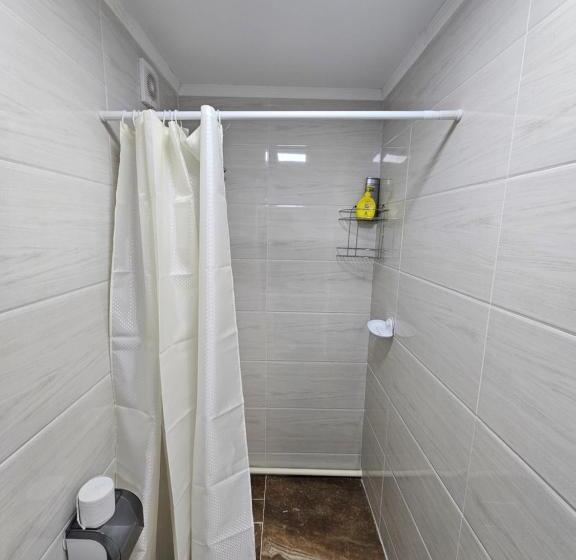 پانسیون Guest House Tenir Too