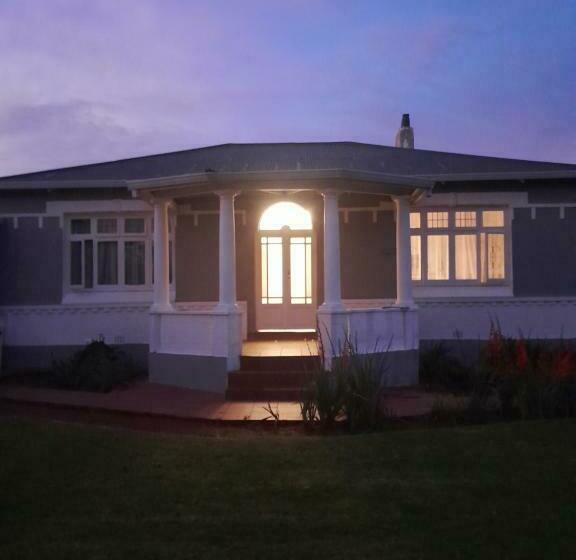 ペンション The Cradle S Rest Guest House