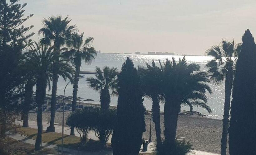 Junto A La Playa Y Vistas Espectaculares