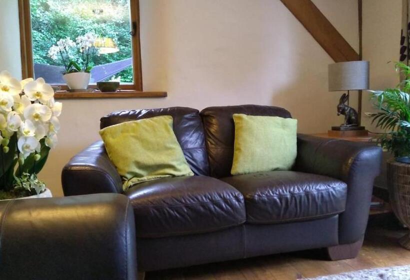 Sans, Souci. @ Mill House