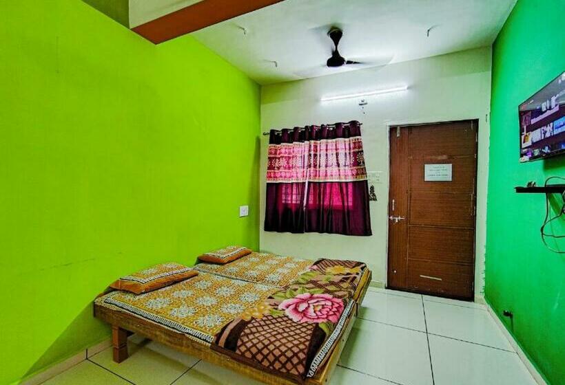 Sardar Home Stay