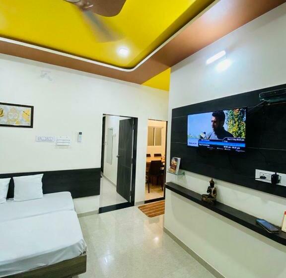 Sardar Home Stay