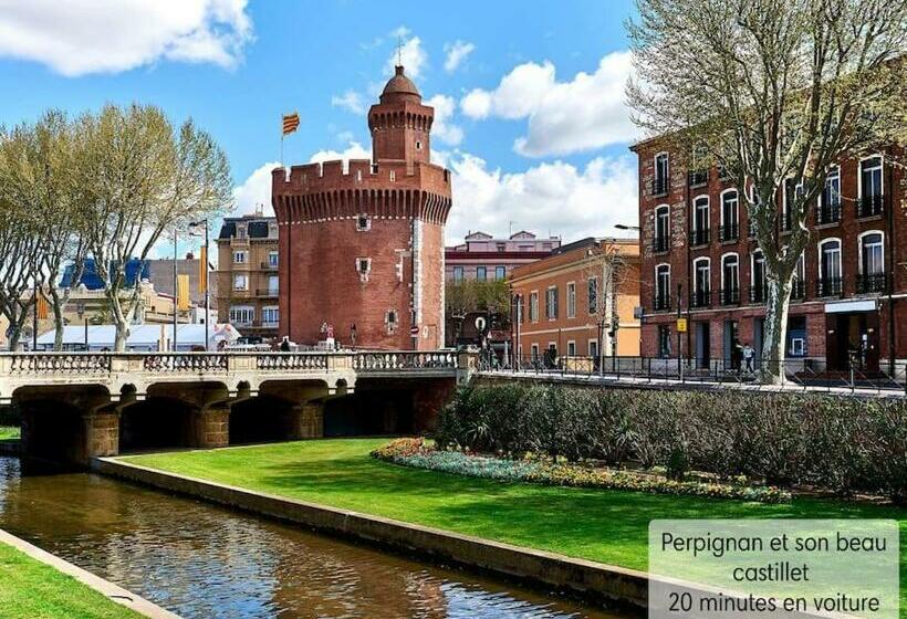 Studio Tout Confort Avec Terrasse. Piscine En Supplément