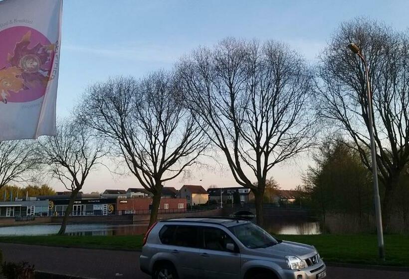 민박 Appartement Mijn Ouders Bed En Breakfast Emmeloord