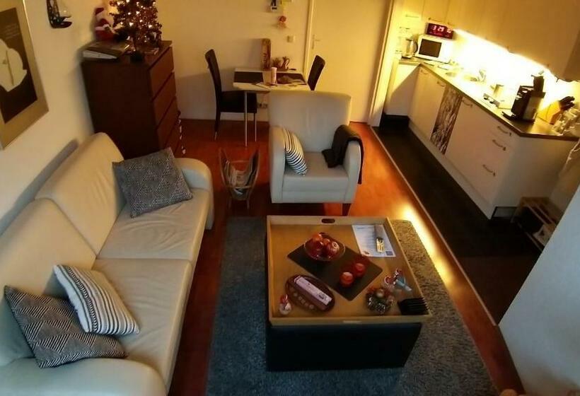 민박 Appartement Mijn Ouders Bed En Breakfast Emmeloord