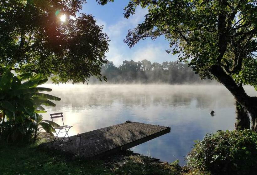 Bed and Breakfast Aux Rives De La Courtade