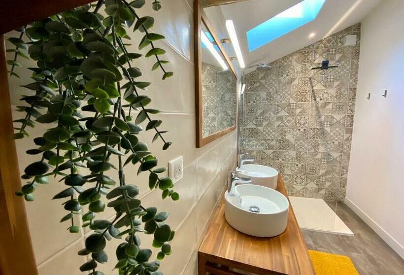 Bed and Breakfast Aux Rives De La Courtade