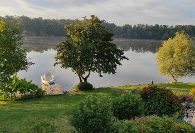 Bed and Breakfast Aux Rives De La Courtade