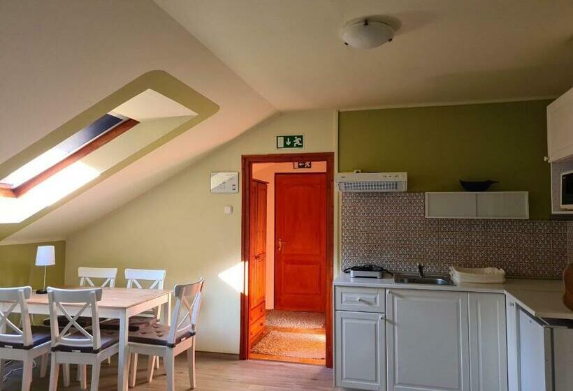 צימר Palantír Panzió