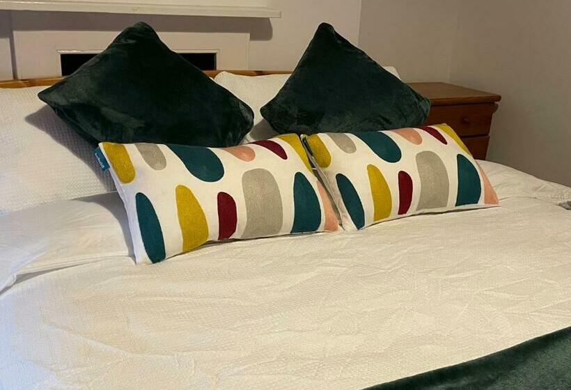 Cozy 3 Bedrooms Home Off Mill Road Sleep Up To 6