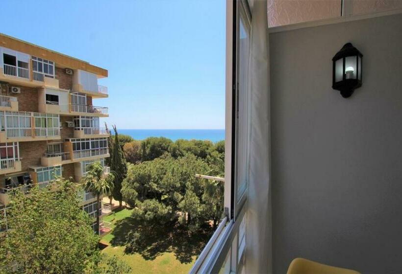 Encantador Estudio Con Piscina