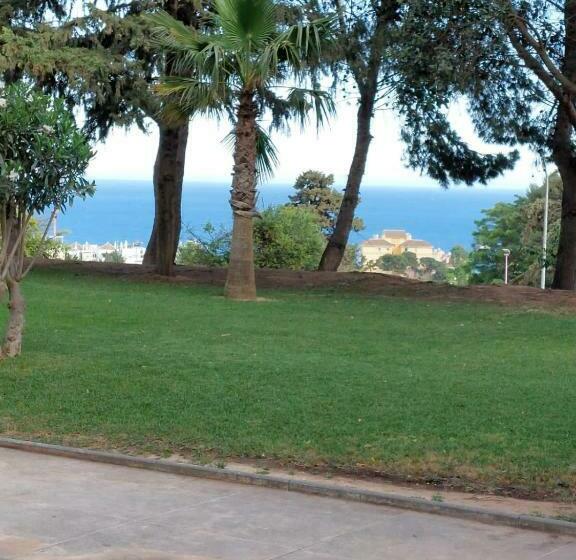 Encantador Estudio Con Piscina