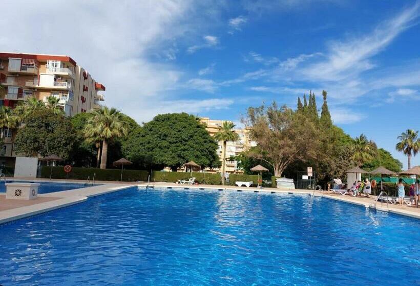 Encantador Estudio Con Piscina