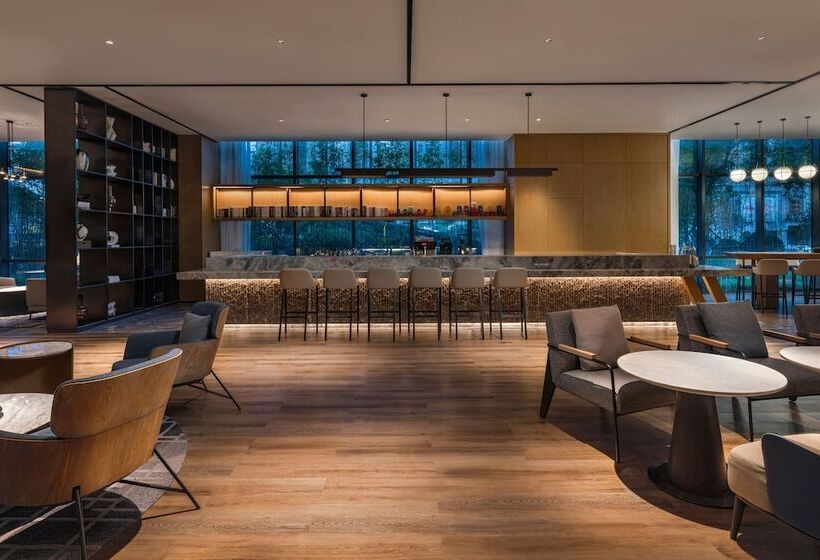 ホテル Courtyard By Marriott Foshan Gaoming