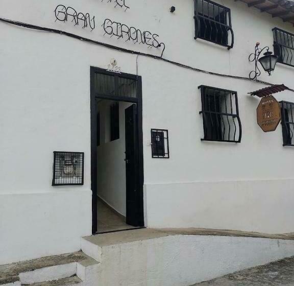 Отель Gran Girones