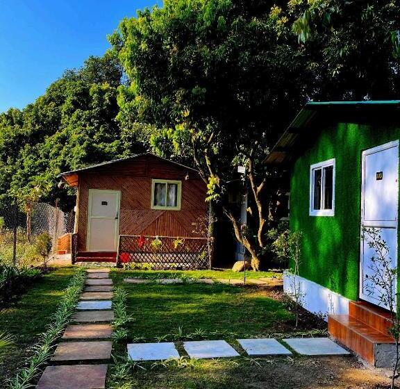 בית מלון כפרי O Royal Tree Cafe And Resort