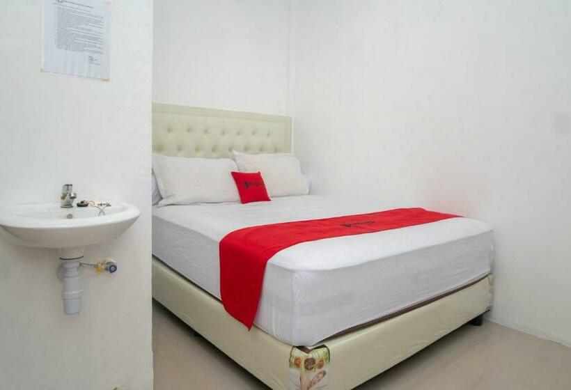 ホテル Reddoorz Syariah Near Pelabuhan Ulee Lheue Banda Aceh