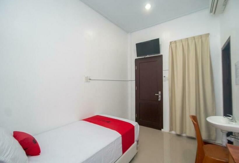 ホテル Reddoorz Syariah Near Pelabuhan Ulee Lheue Banda Aceh