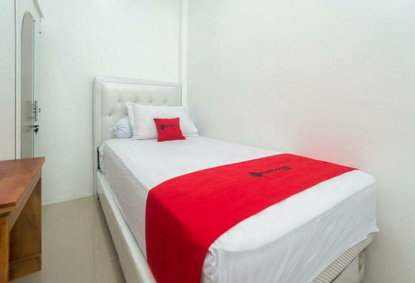 ホテル Reddoorz Syariah Near Pelabuhan Ulee Lheue Banda Aceh